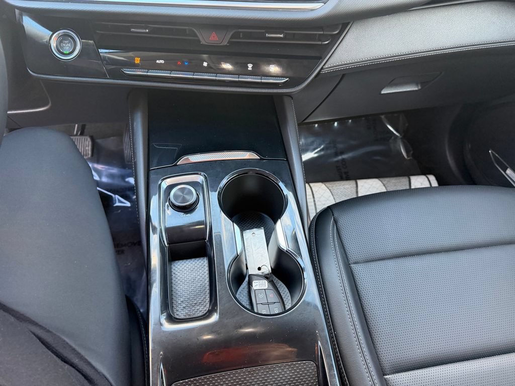 Used 2025 Buick Envision Preferred AWD/4WD image 18