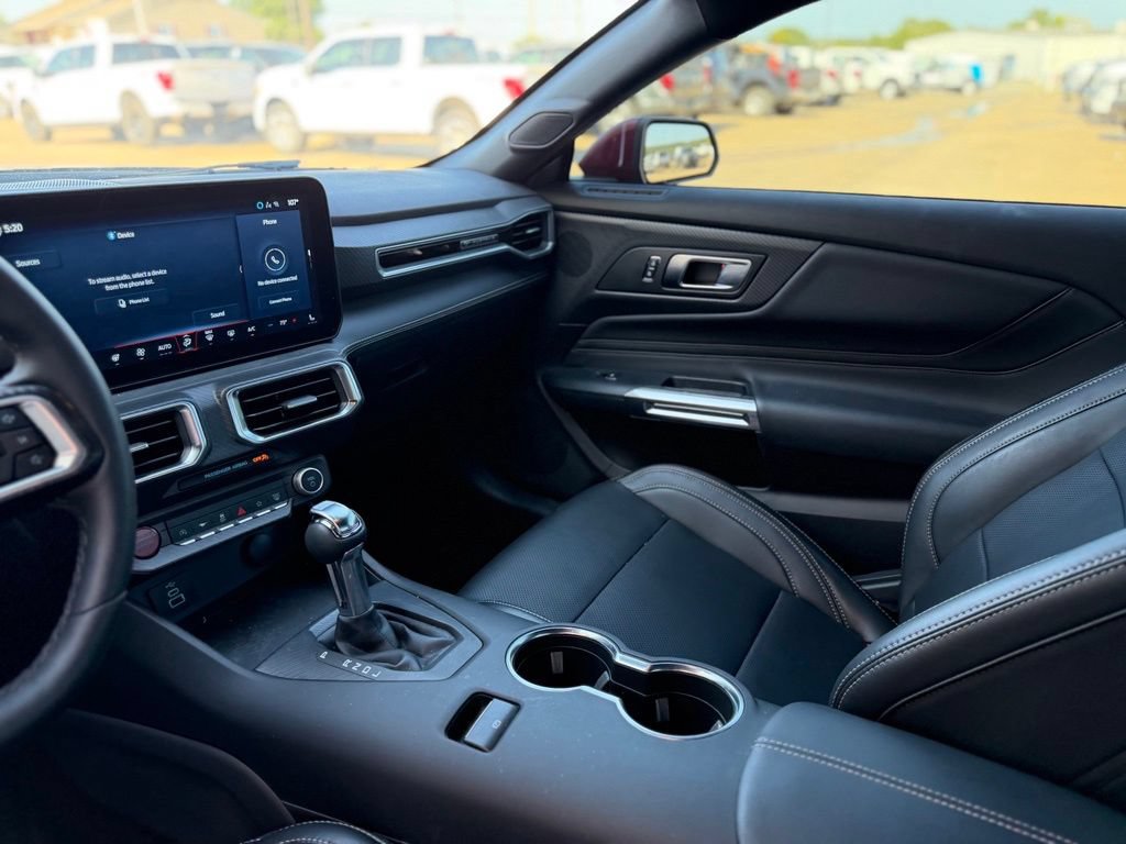 Used 2025 Ford Mustang Premium RWD image 19