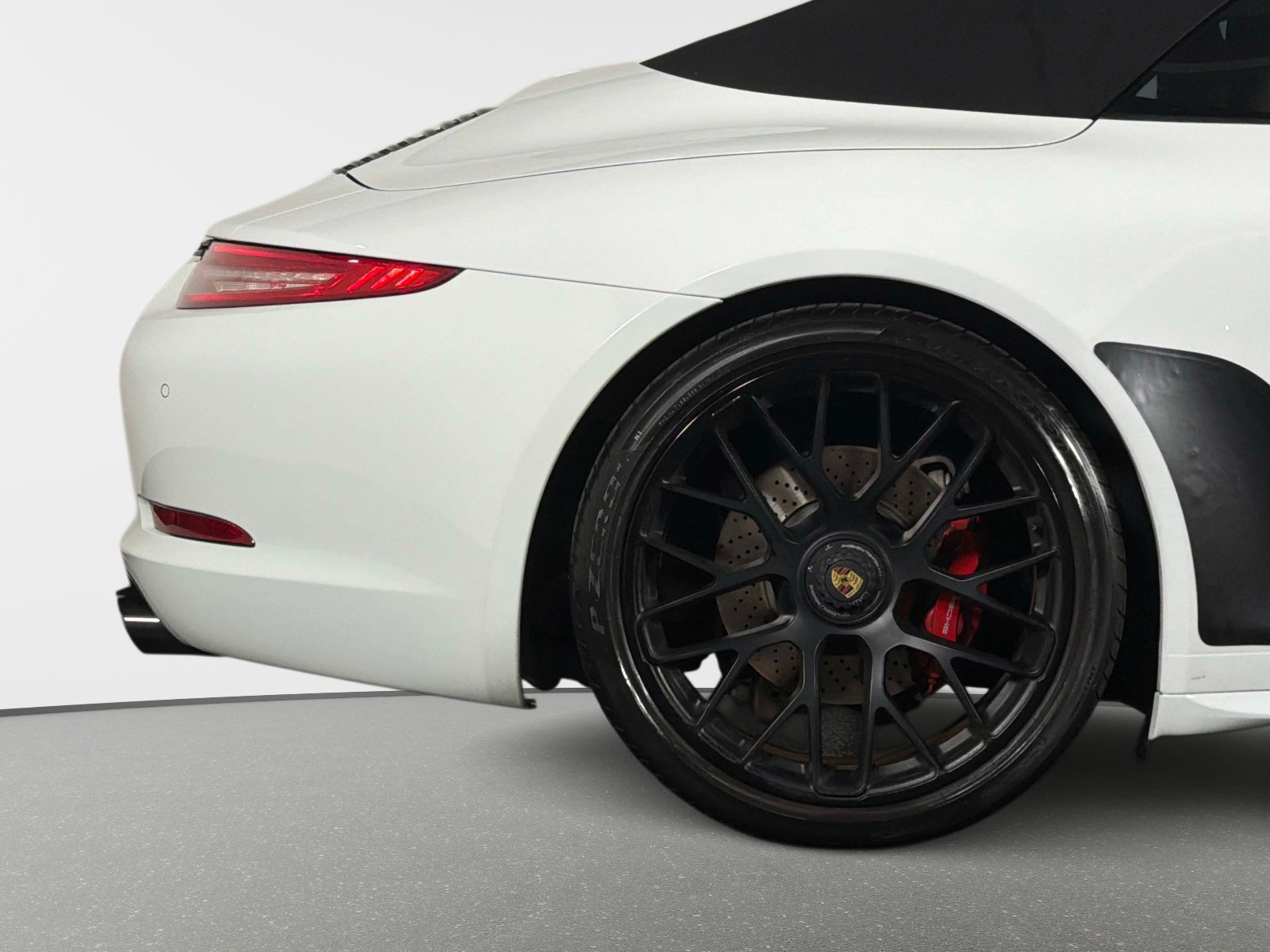 Used 2015 Porsche 911 Carrera 4 GTS AWD/4WD image 6