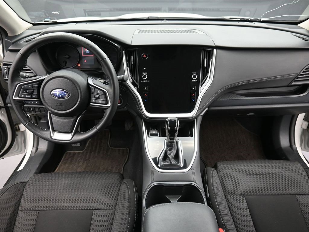 Used 2024 Subaru Outback Premium image 10
