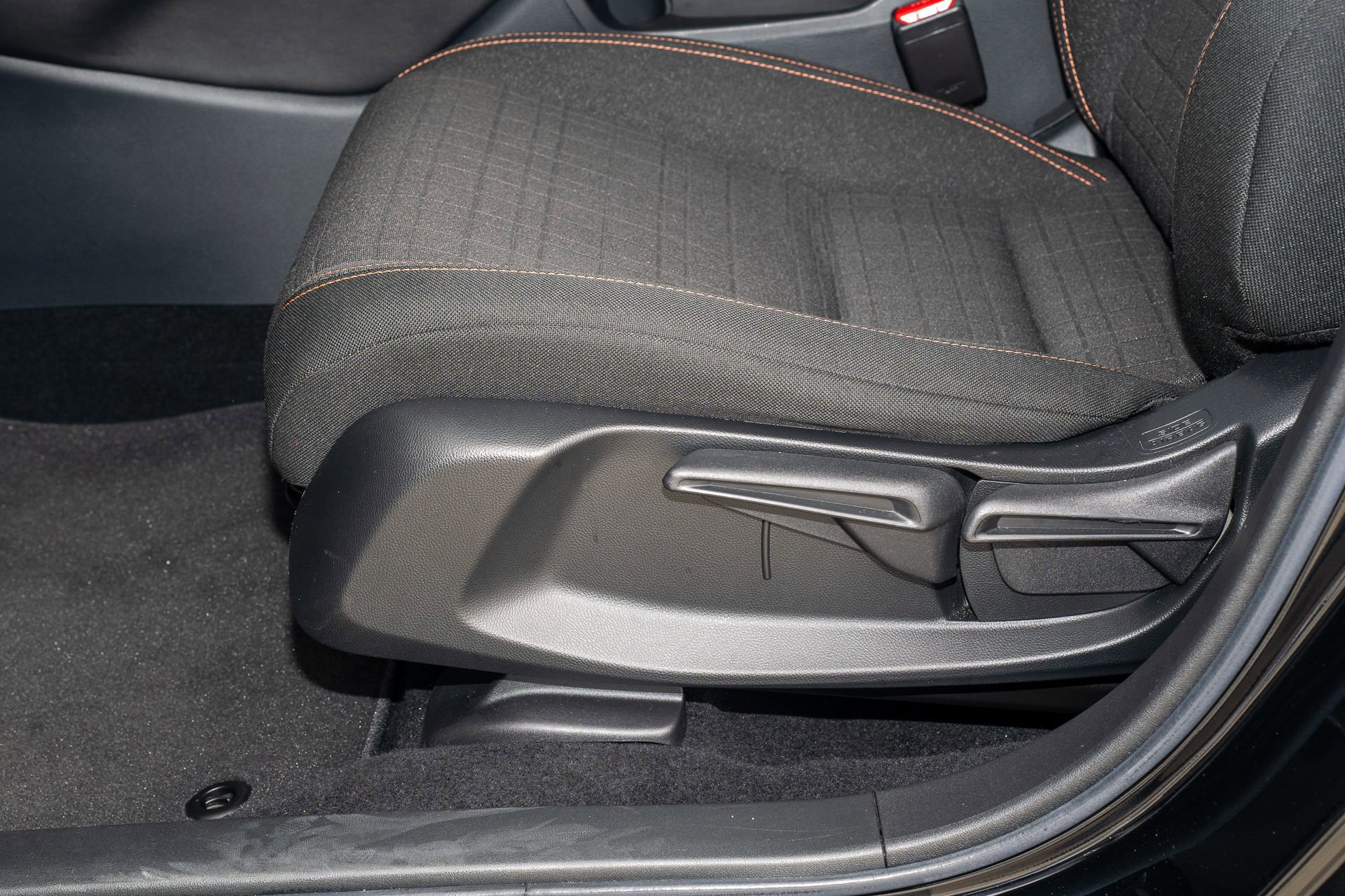 Certified 2024 Honda HR-V Sport image 29