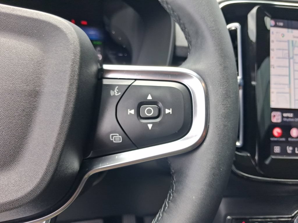 Certified 2023 Volvo XC40 Recharge Core AWD/4WD image 18