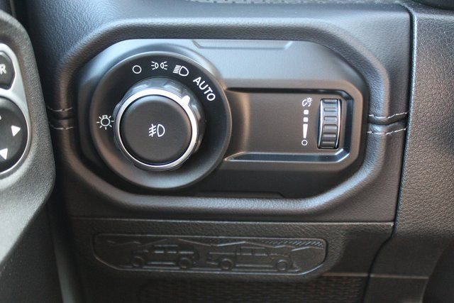 Used 2025 Jeep Wrangler Unlimited Rubicon image 15