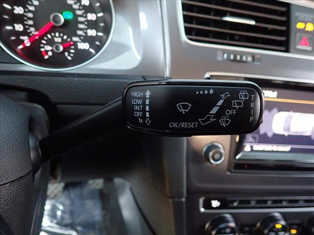 Used 2015 Volkswagen e-Golf Limited Edition image 14