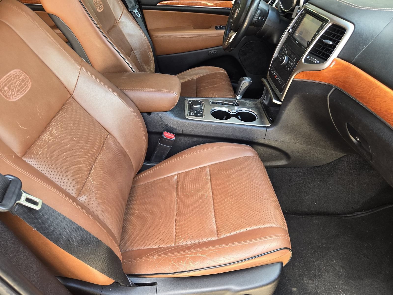 Used 2012 Jeep Grand Cherokee Overland AWD/4WD image 15