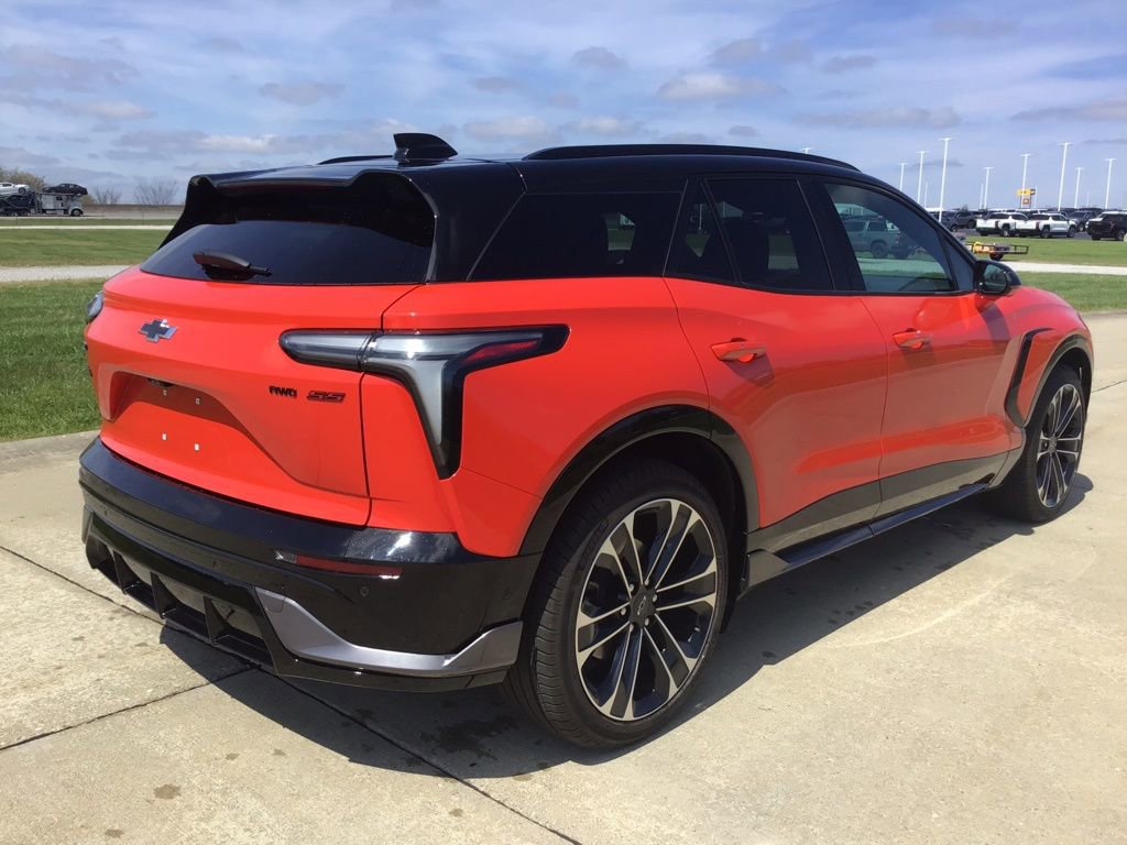 Used 2025 Chevrolet Blazer EV SS image 6