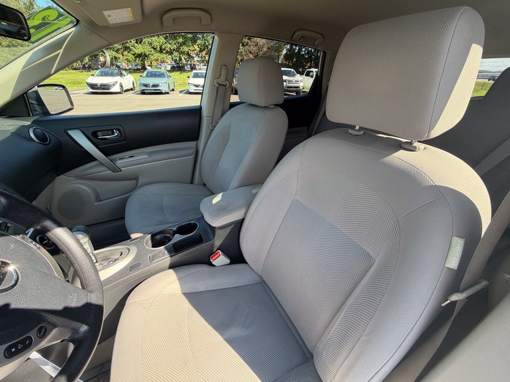Used 2013 Nissan Rogue S w/ Special Edition Pkg AWD/4WD image 7