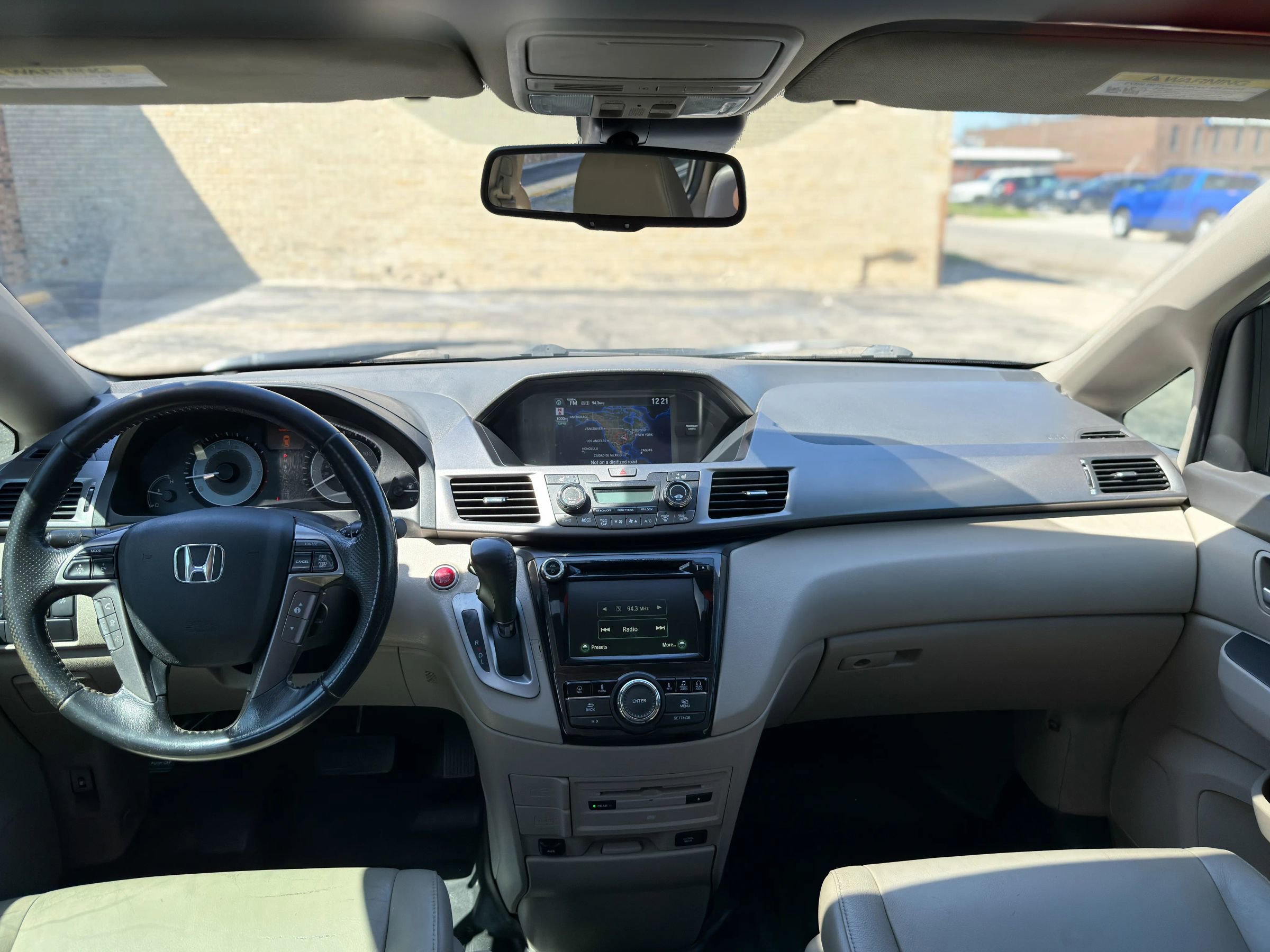 Used 2015 Honda Odyssey Touring image 10