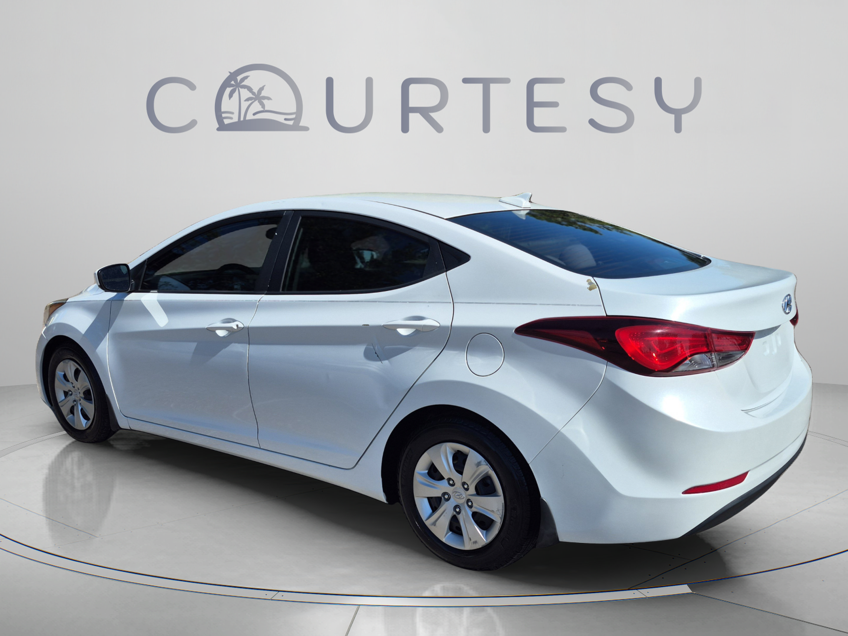 Used 2016 Hyundai Elantra SE FWD image 6