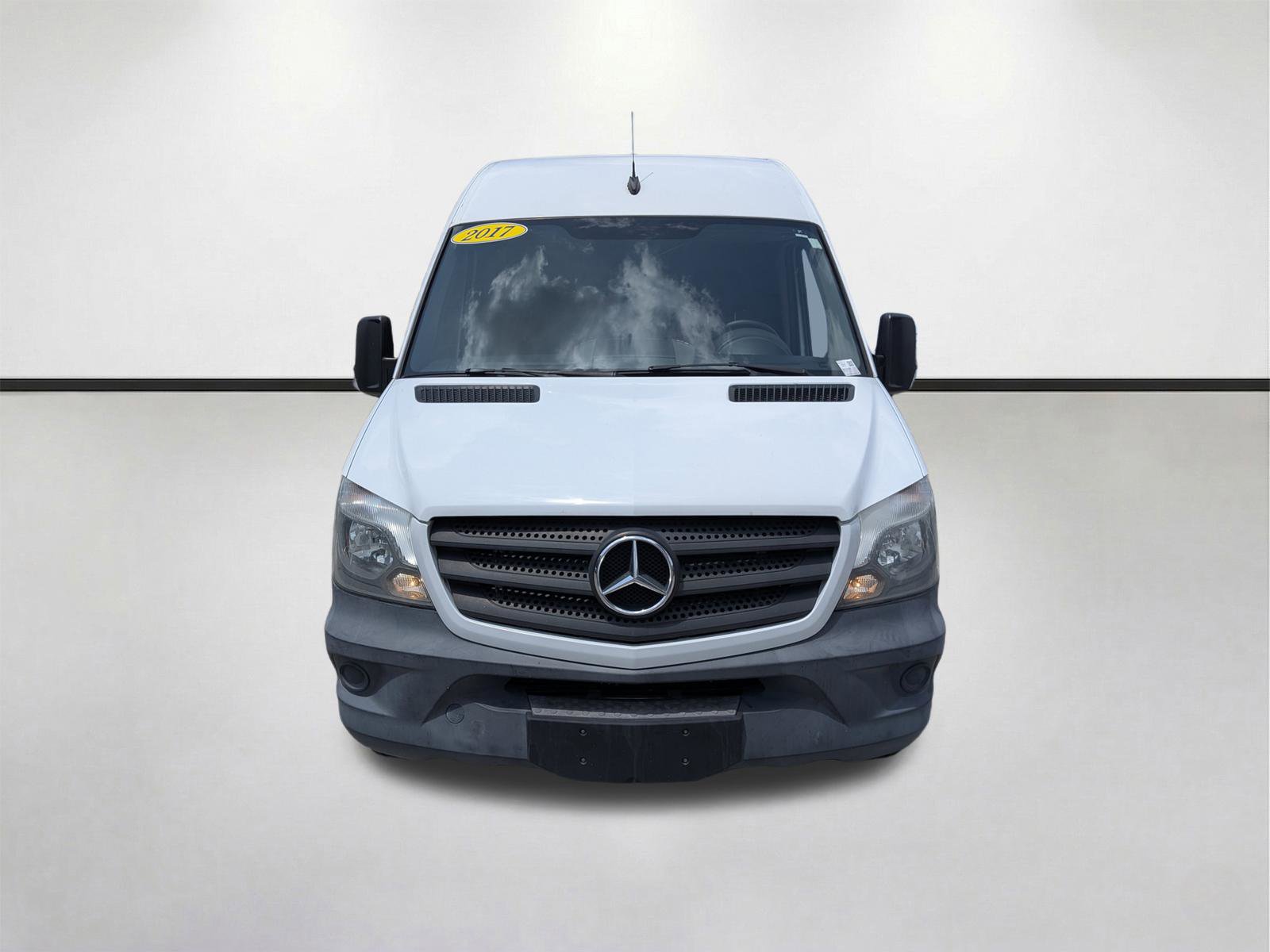 Used 2017 Mercedes-Benz Sprinter 2500 image 9