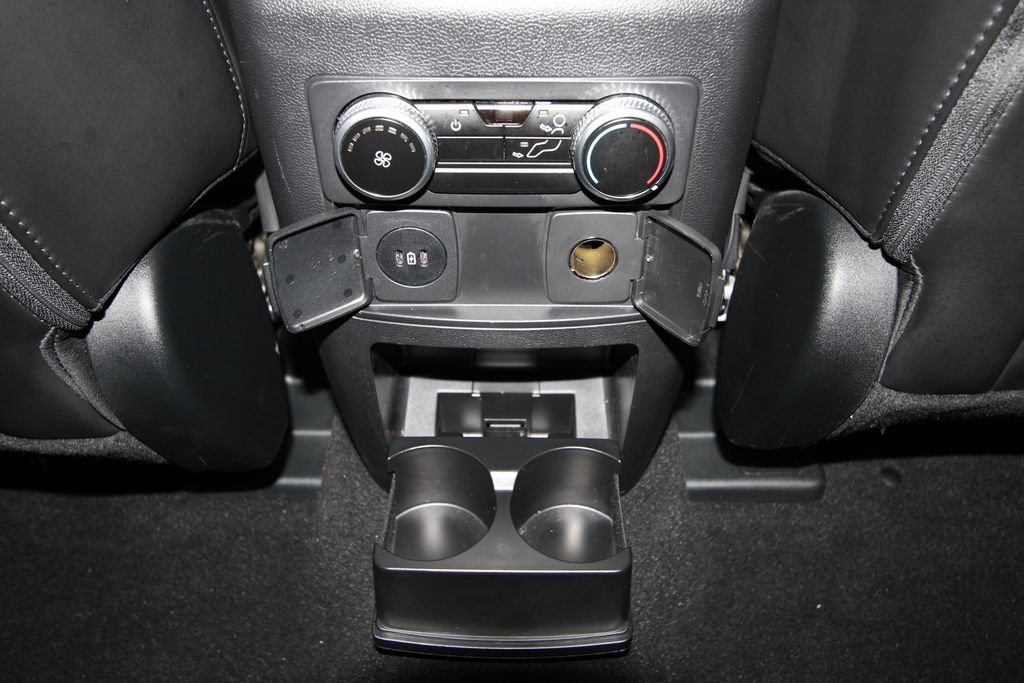 Used 2024 Ford Explorer XLT w/ Equipment Group 202A AWD/4WD image 26