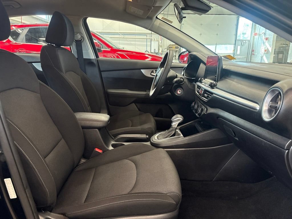 Certified 2023 Kia Forte LXS w/ LXS Technology Package FWD image 14