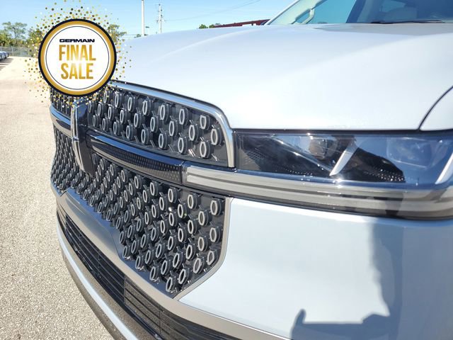 New 2025 Lincoln Navigator Reserve image 12