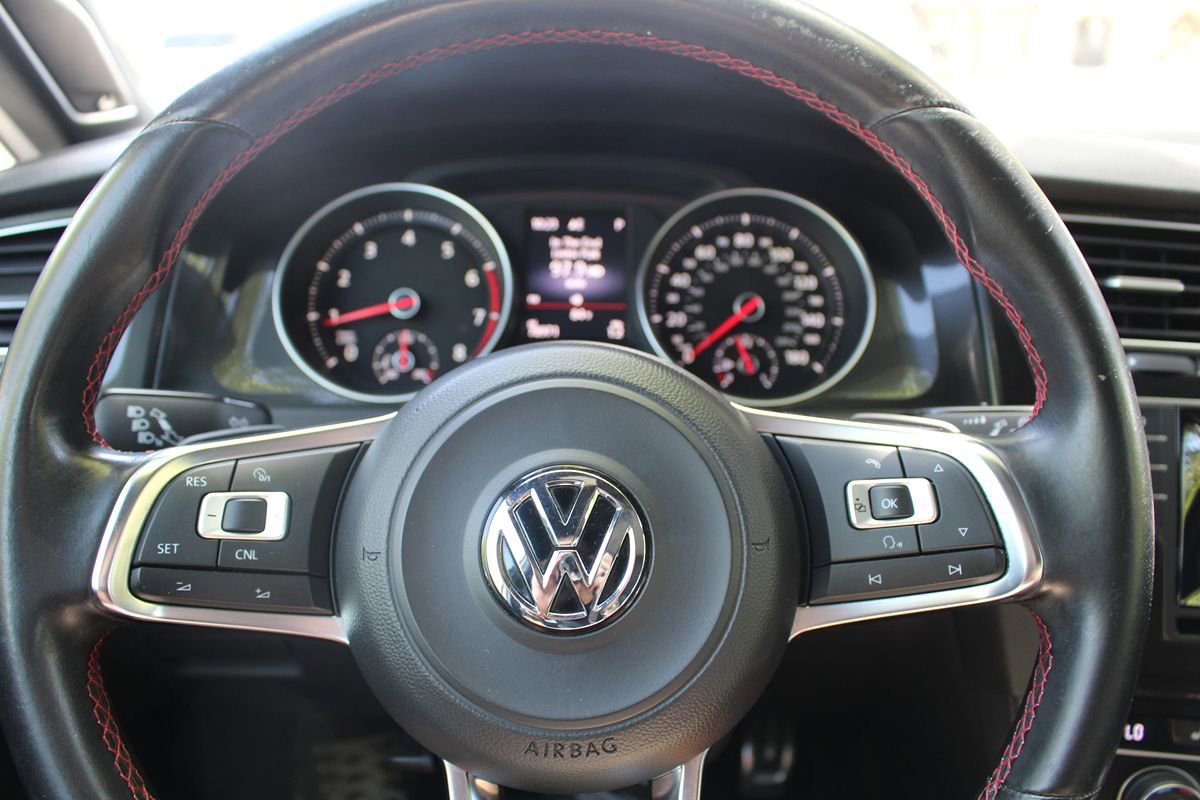 Used 2015 Volkswagen GTI Autobahn image 25