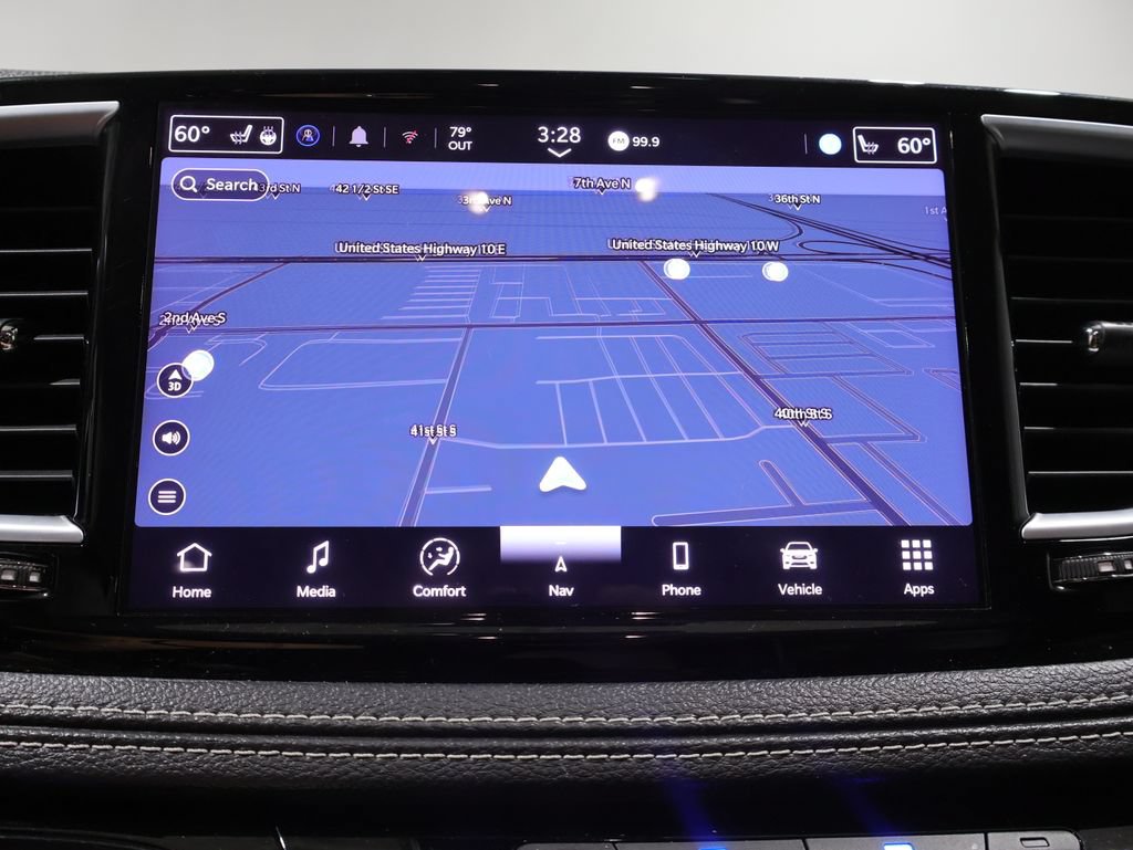 Certified 2024 Chrysler Pacifica Limited FWD image 34