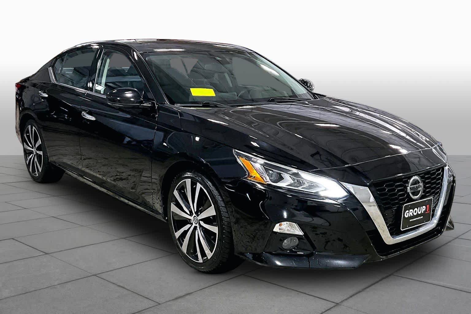 Used 2019 Nissan Altima 2.5 Platinum FWD image 3