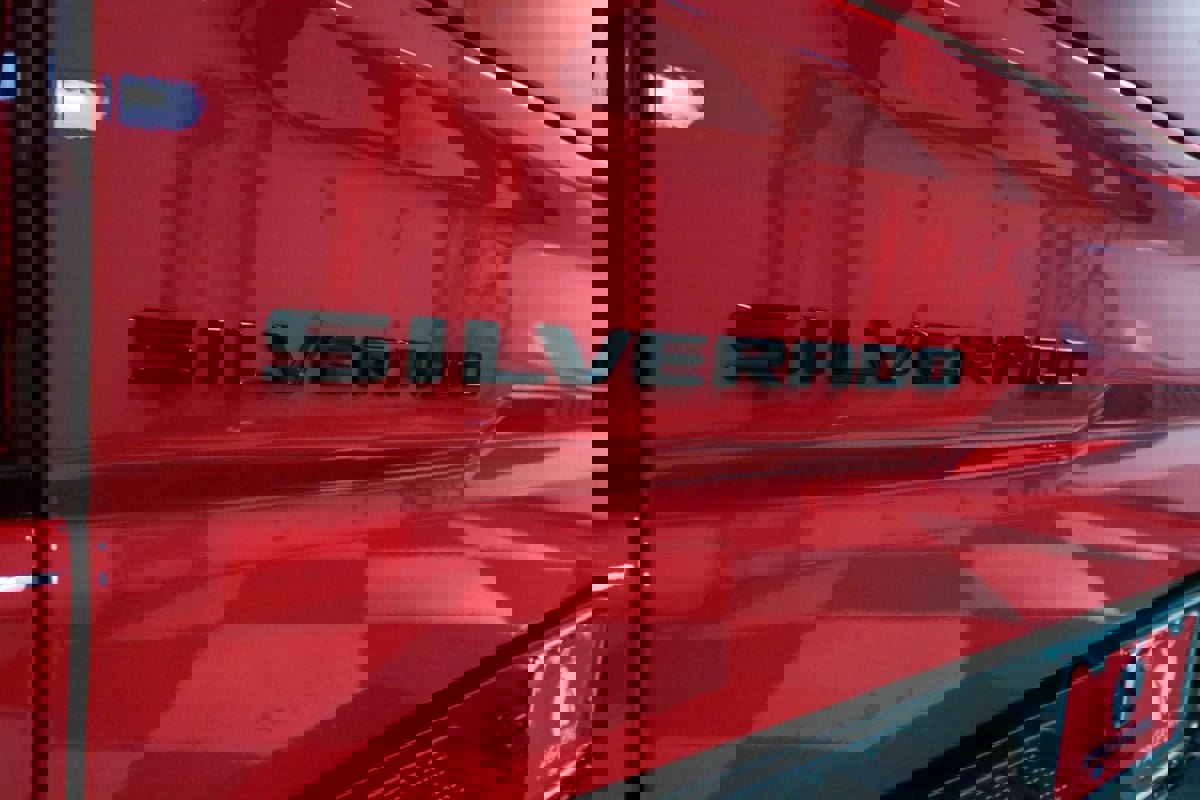 Used 2023 Chevrolet Silverado 1500 Custom w/ LPO, Dark Essentials Package image 25