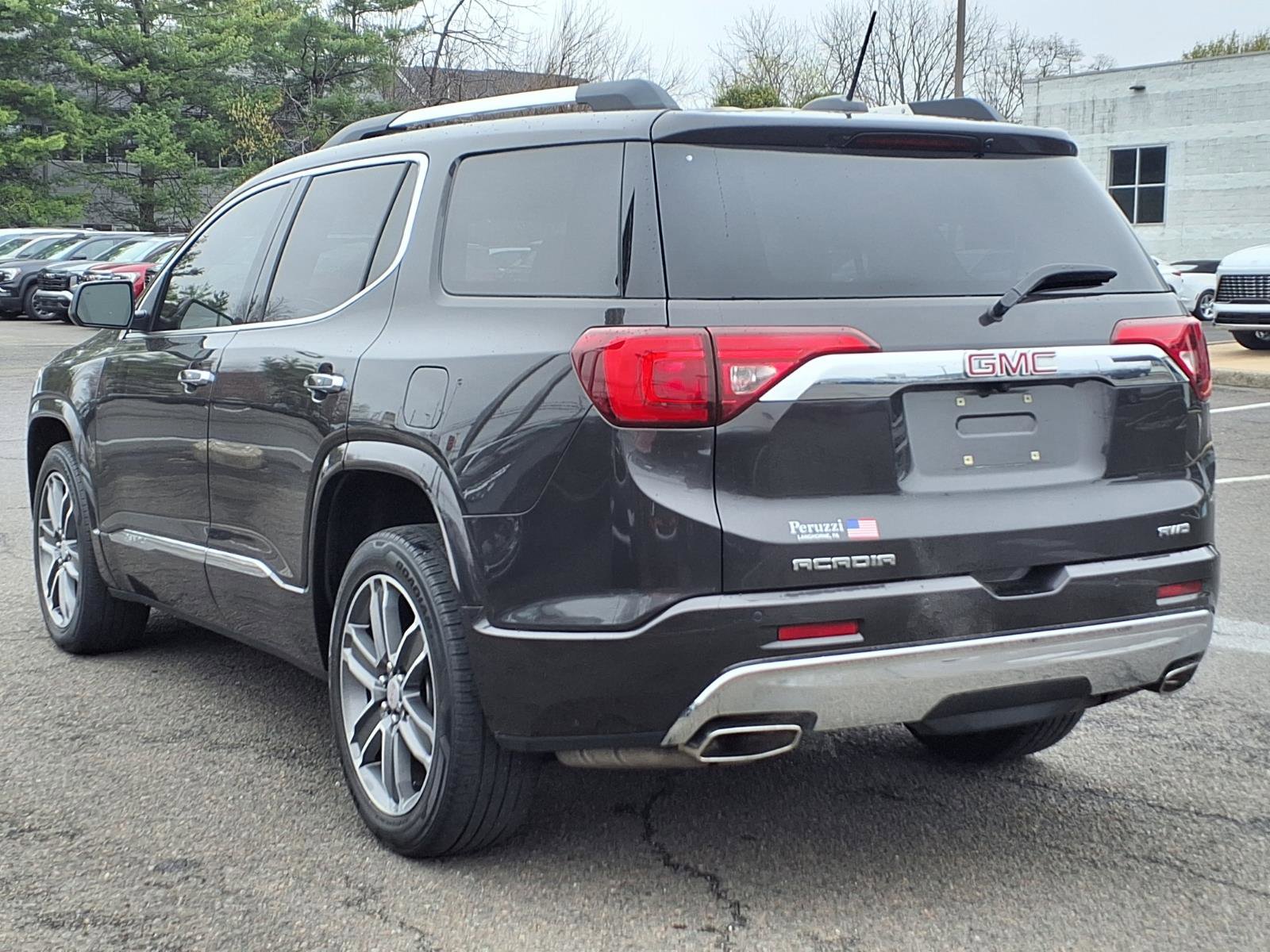 Used 2018 GMC Acadia Denali w/ Technology Package image 6