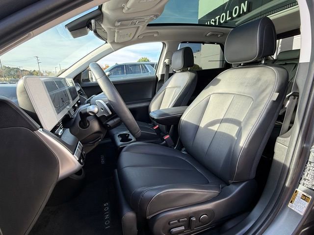 Used 2024 Hyundai Ioniq 5 Limited image 15