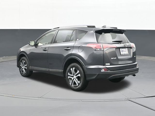 Used 2017 Toyota RAV4 LE image 8