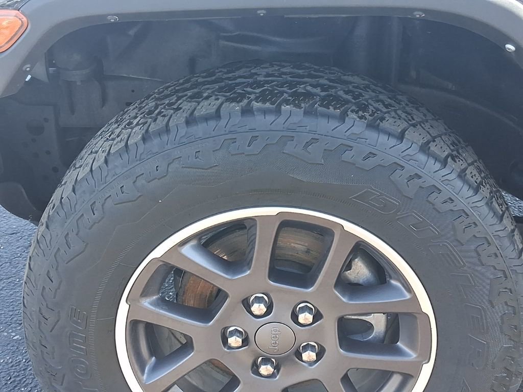 Used 2021 Jeep Wrangler Unlimited Sahara image 13