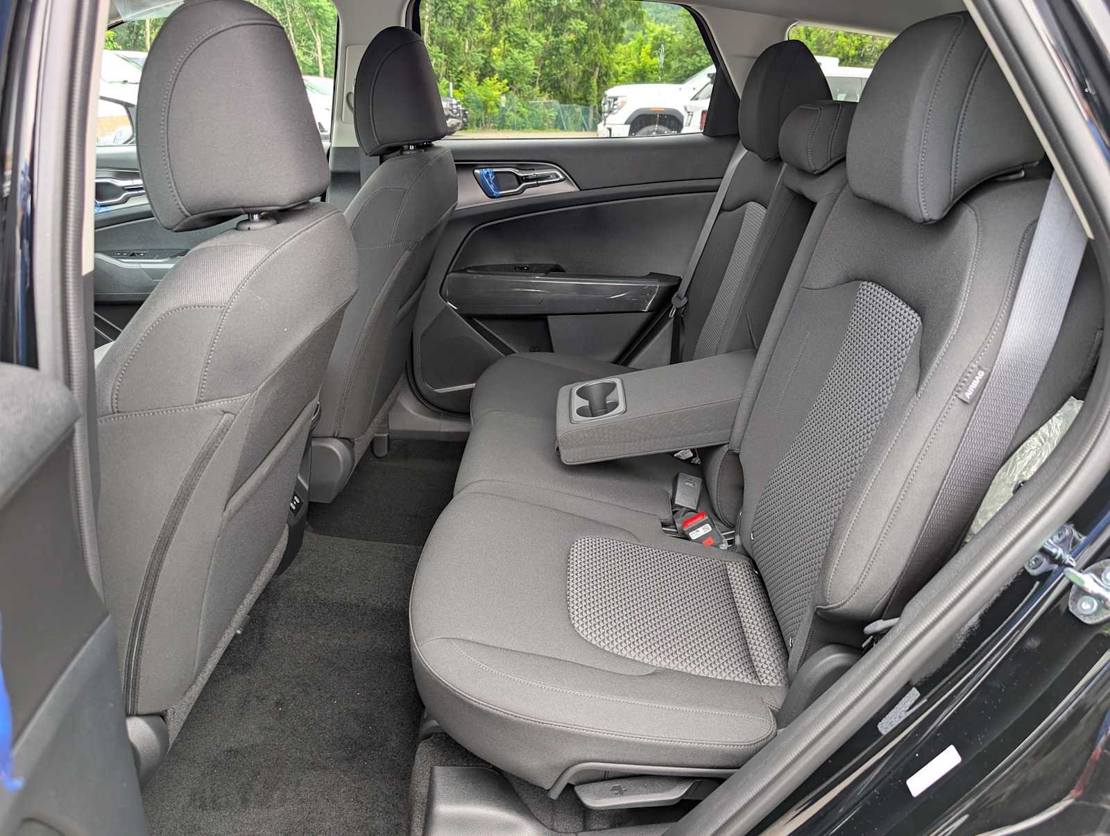 New 2026 Kia Sportage LX w/ LX Convenience Package AWD/4WD image 17