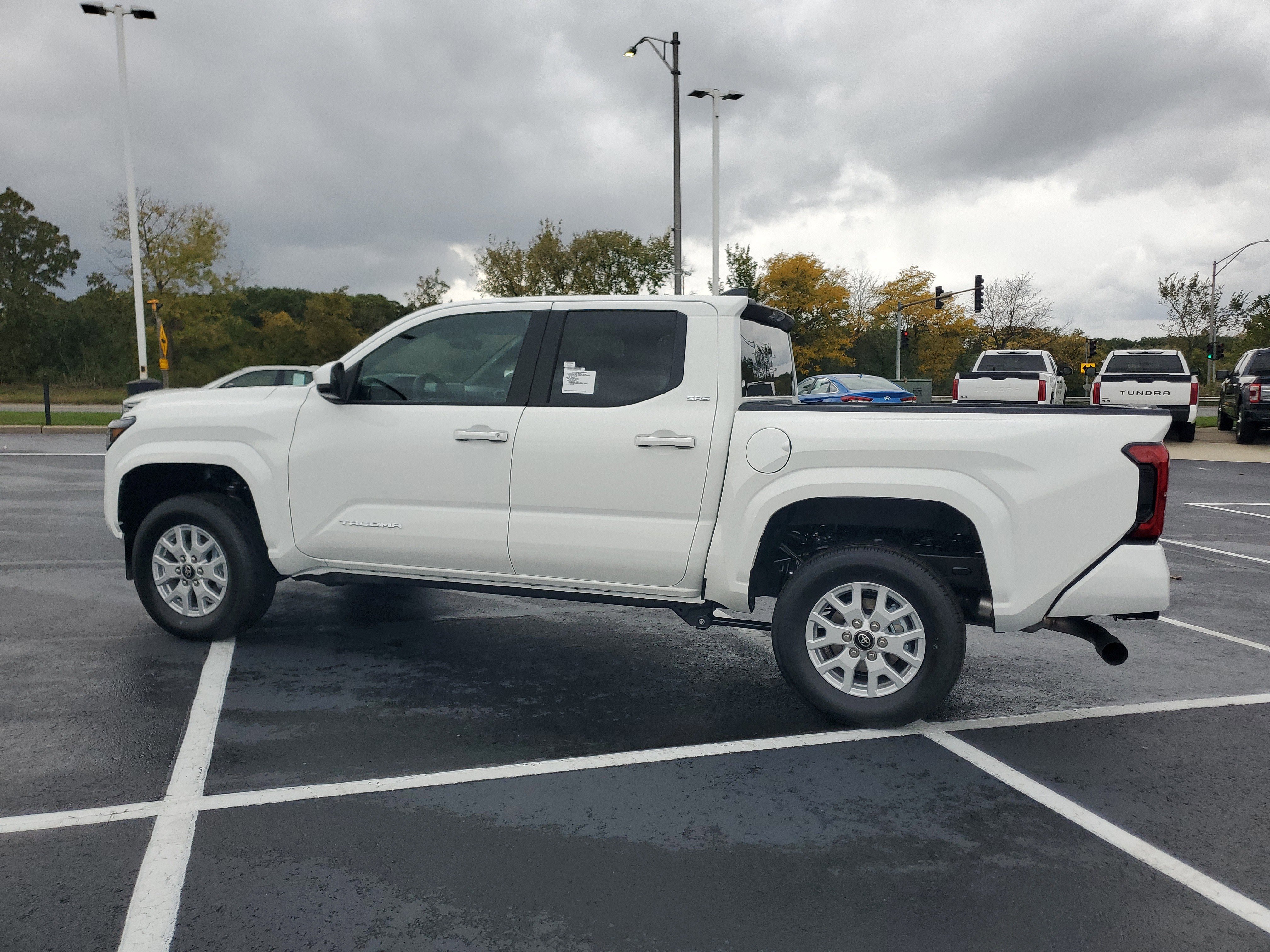 New 2025 Toyota Tacoma SR5 image 4