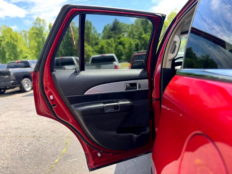 Used 2012 Lincoln MKX AWD image 11