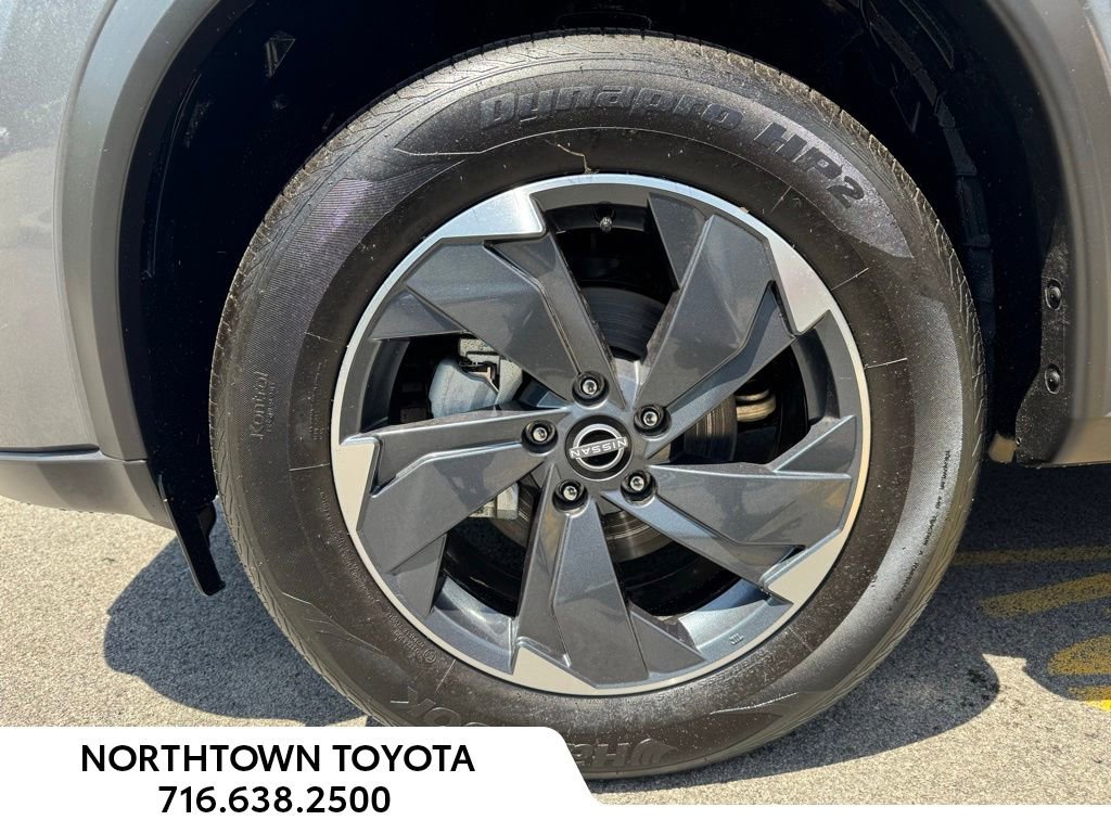 Used 2026 Nissan Rogue SV AWD/4WD image 23