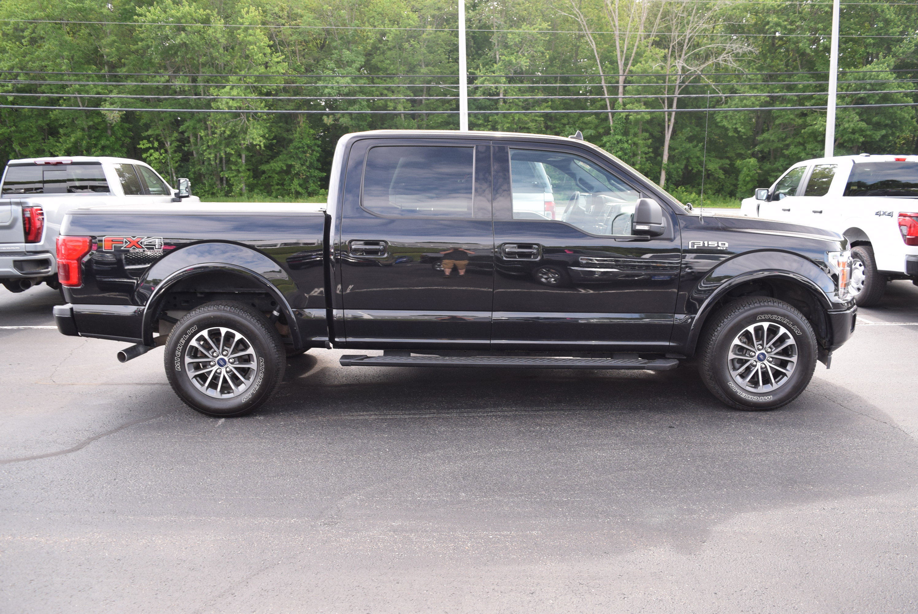 Used 2020 Ford F150 XLT w/ Equipment Group 302A Luxury AWD/4WD image 3