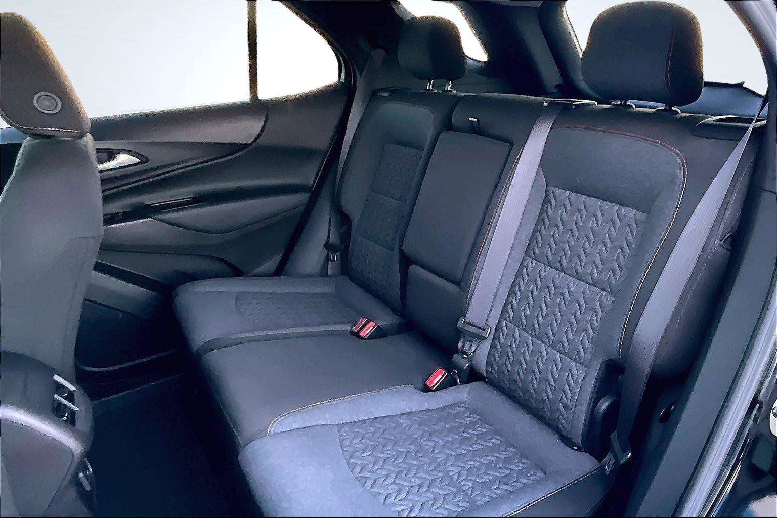 Used 2024 Chevrolet Equinox LT image 27