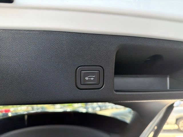 Used 2024 Chevrolet Equinox EV LT AWD/4WD image 19
