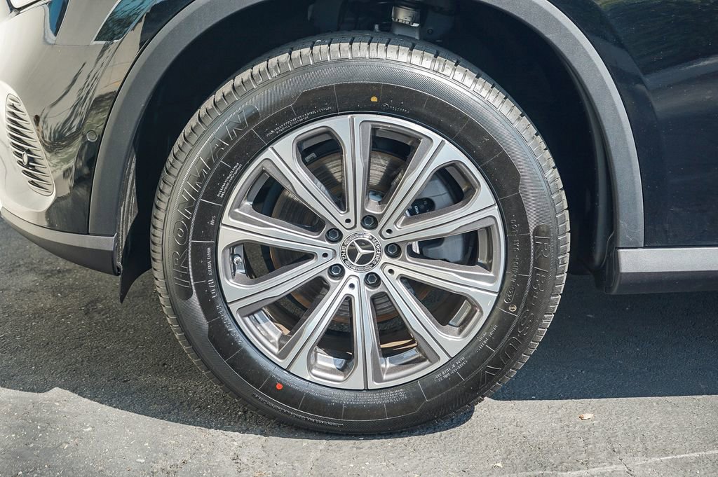 Used 2024 Mercedes-Benz GLC 300 image 9