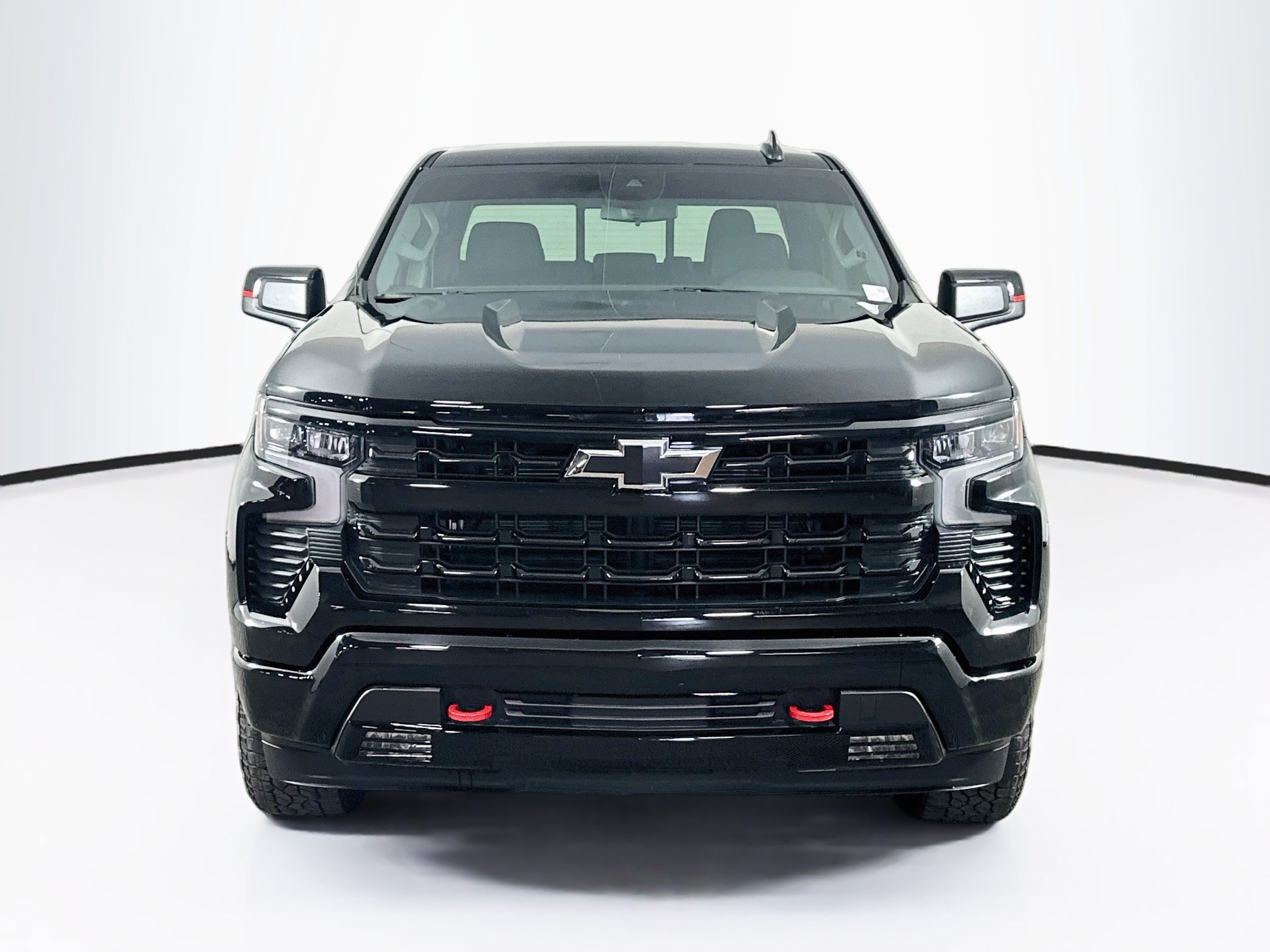 Used 2025 Chevrolet Silverado 1500 RST w/ Redline Edition AWD/4WD image 2