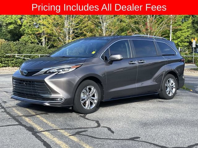 Used 2023 Toyota Sienna Platinum AWD/4WD image 1