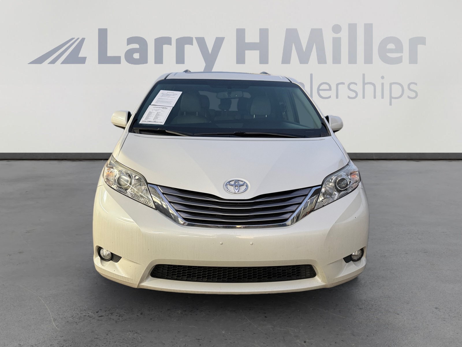 Used 2016 Toyota Sienna XLE FWD image 8