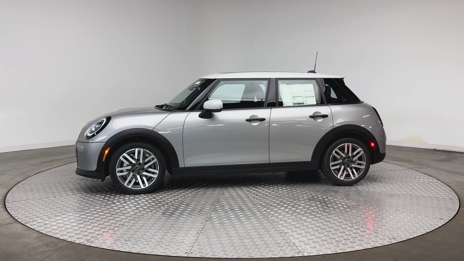 Used 2026 MINI Cooper S FWD image 5