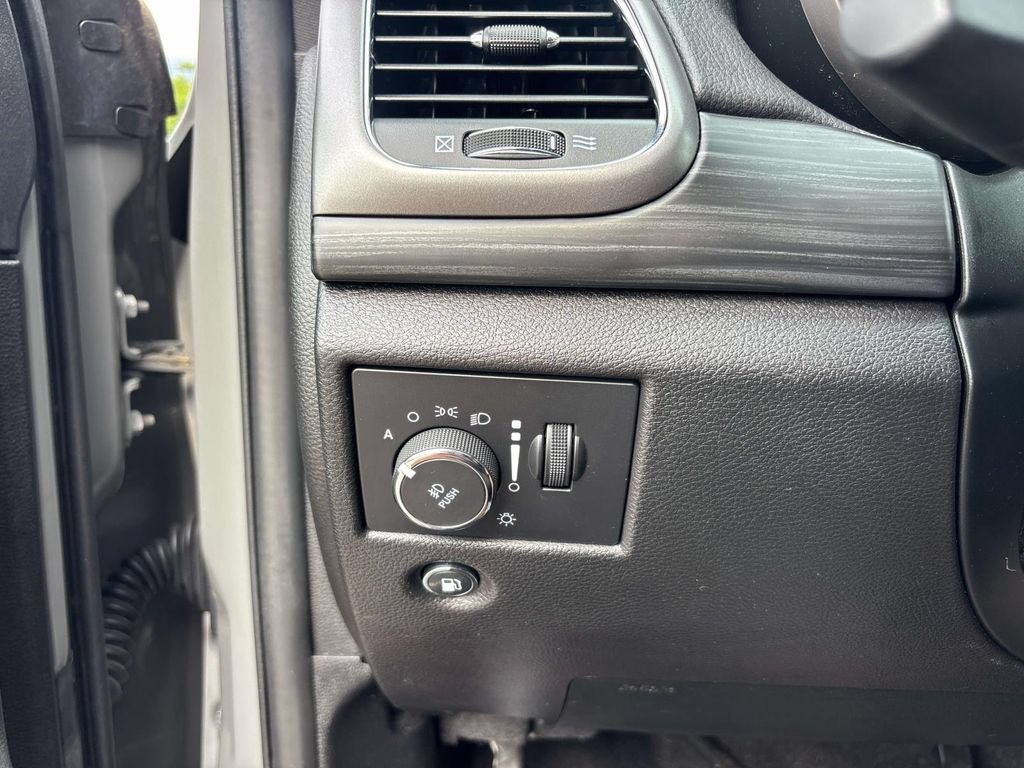 Certified 2020 Jeep Grand Cherokee Laredo AWD/4WD image 22
