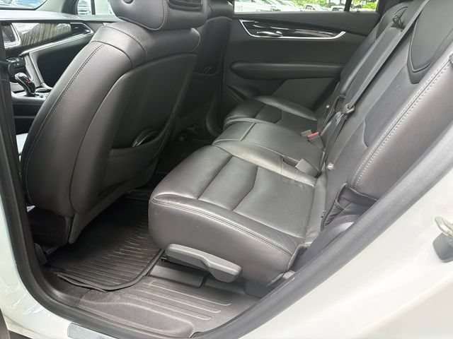 Used 2020 Cadillac XT6 Premium Luxury FWD image 21