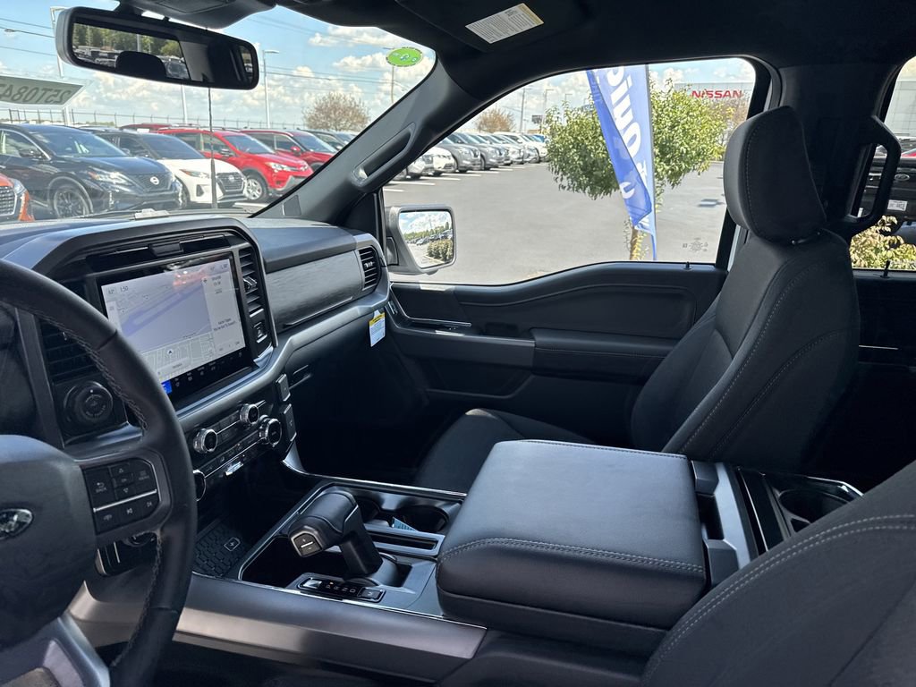 New 2025 Ford F150 XLT w/ Equipment Group 302A MID image 24