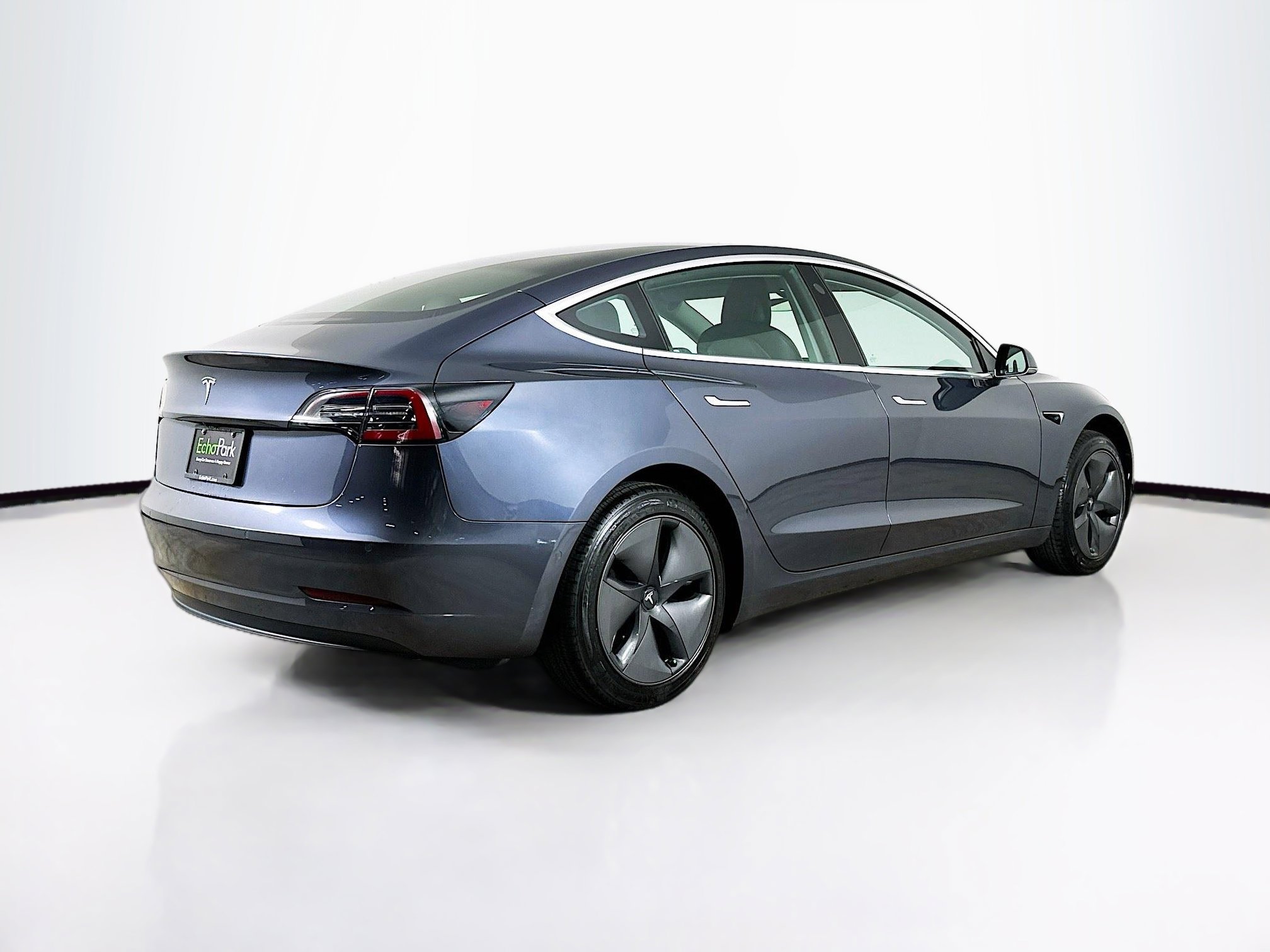Used 2020 Tesla Model 3 Standard Range Plus image 9