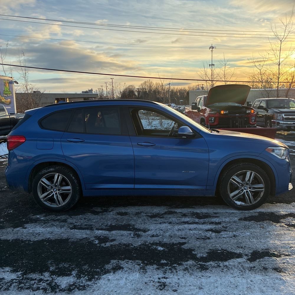 Used 2017 BMW X1 xDrive28i image 3