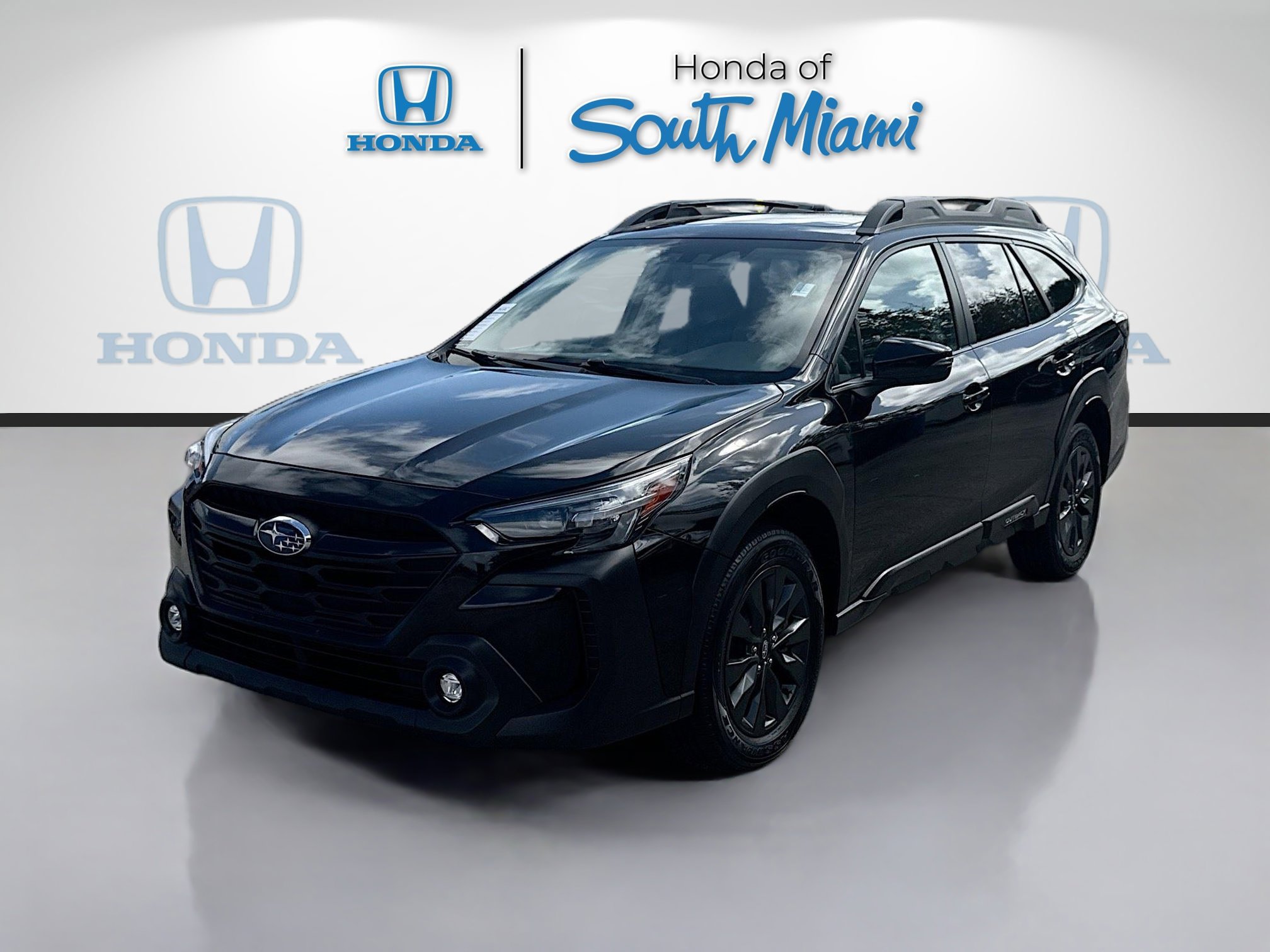 Used 2024 Subaru Outback Onyx Edition image 3