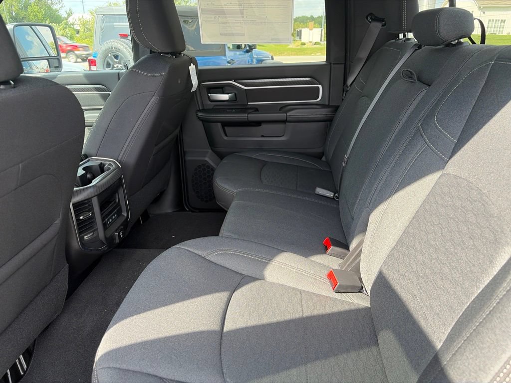 New 2026 RAM 2500 Big Horn AWD/4WD image 15