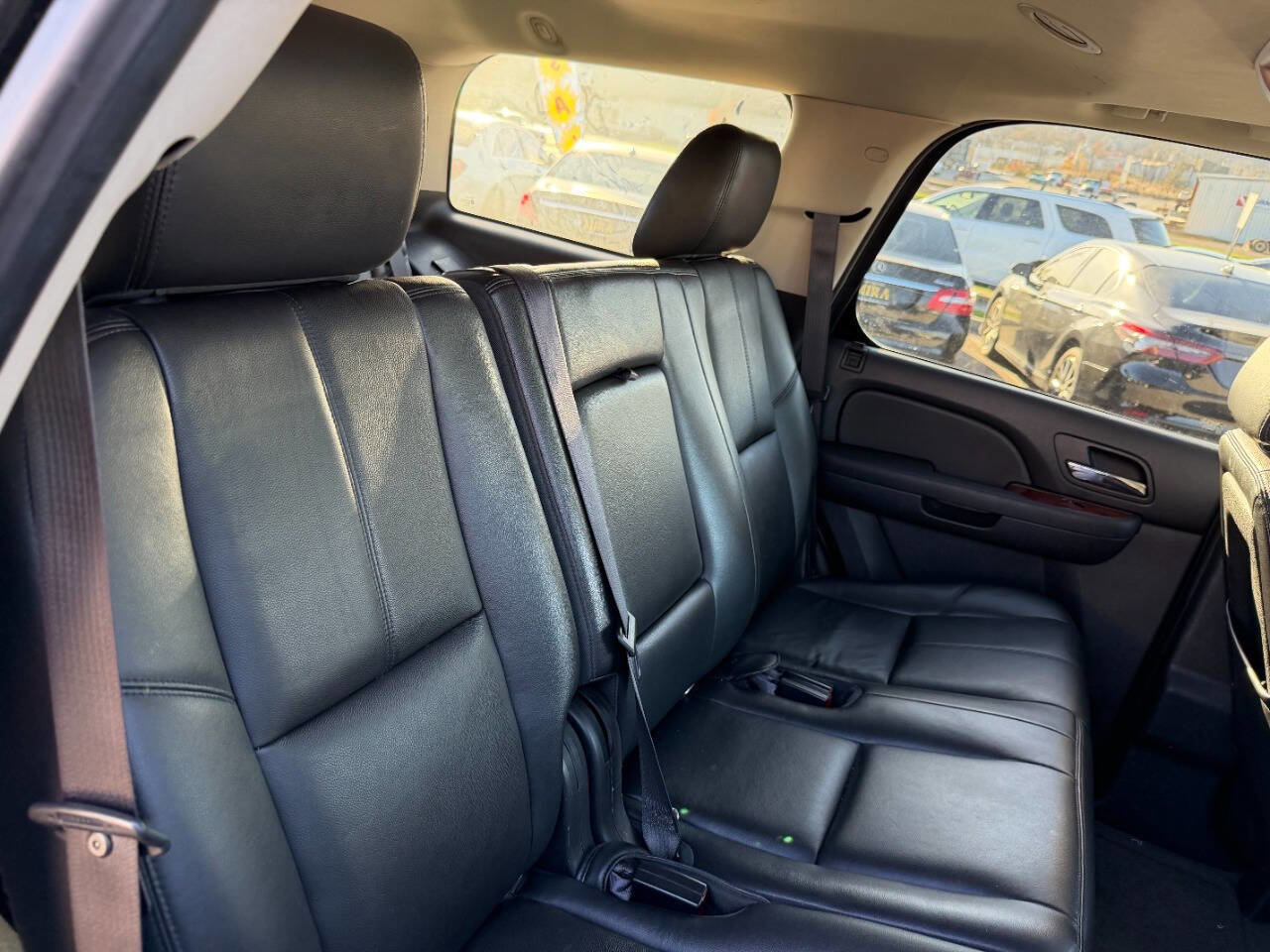 Used 2012 GMC Yukon 4WD Hybrid image 27