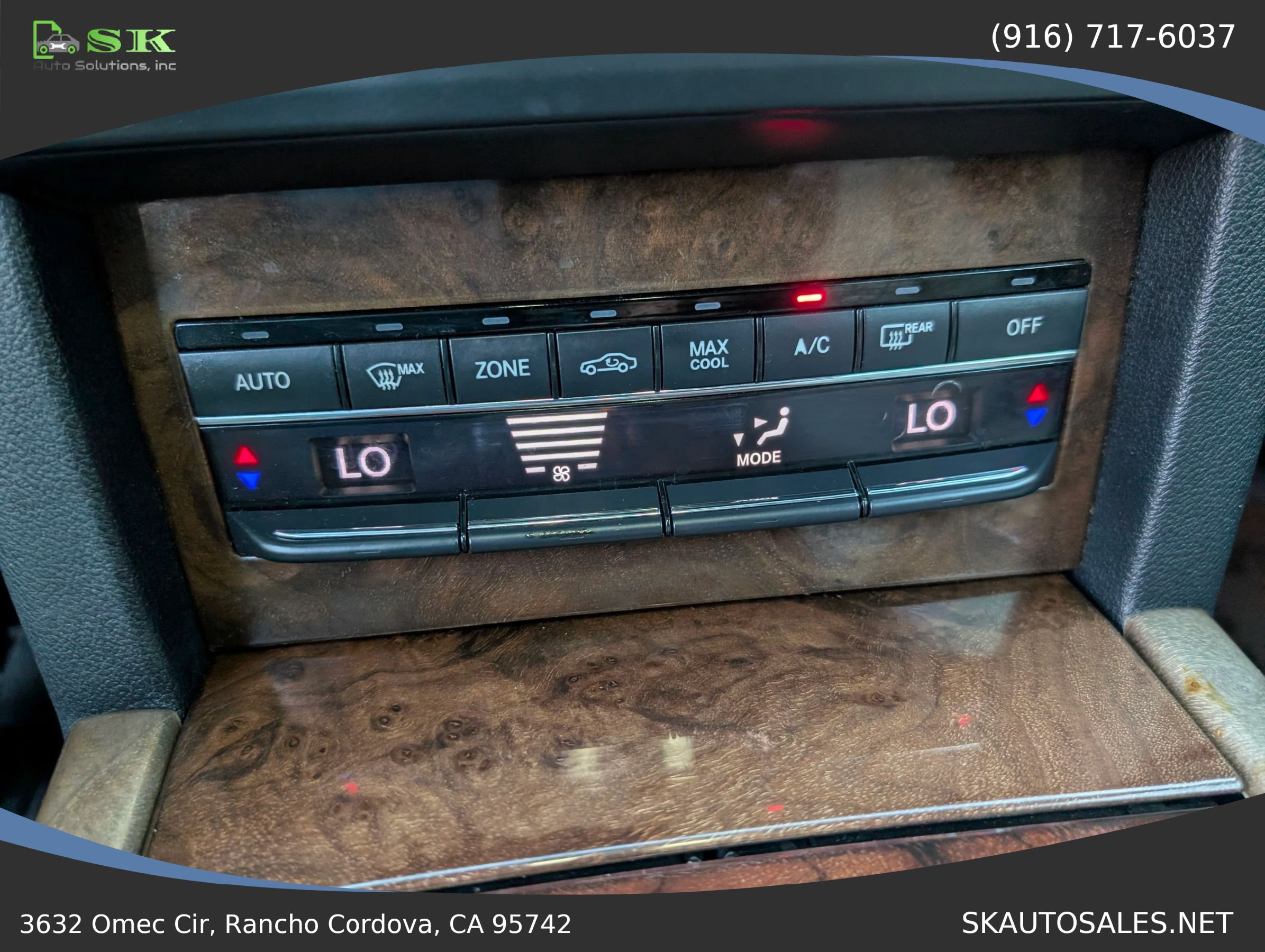 Used 2010 Mercedes-Benz E 350 4MATIC Sedan image 20