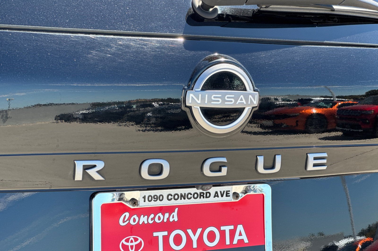 Used 2025 Nissan Rogue SV AWD/4WD image 30