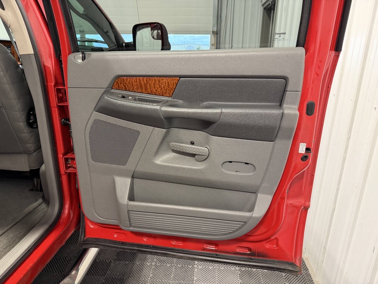 Used 2006 Dodge Ram 3500 Truck Laramie w/ Protection Group AWD/4WD image 29
