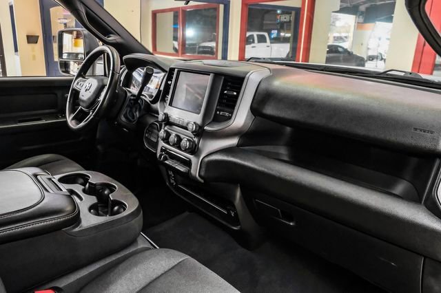 Used 2024 RAM 3500 Tradesman w/ Chrome Appearance Group image 12