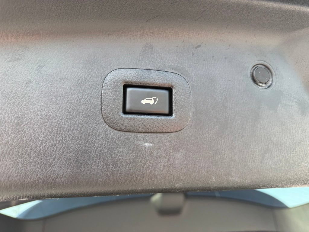 Used 2020 Nissan Armada Platinum RWD image 42